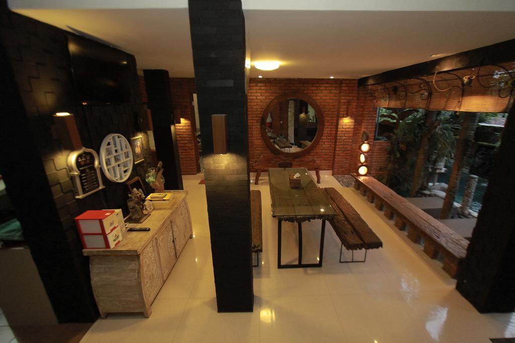 Dayins Villa *