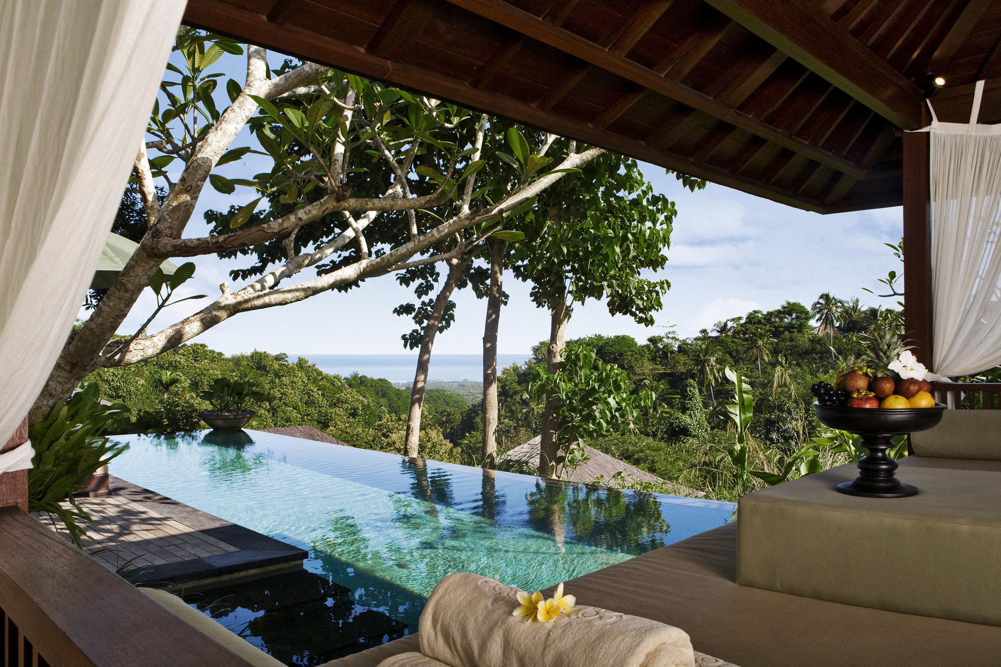 Damai Lovina Hotel