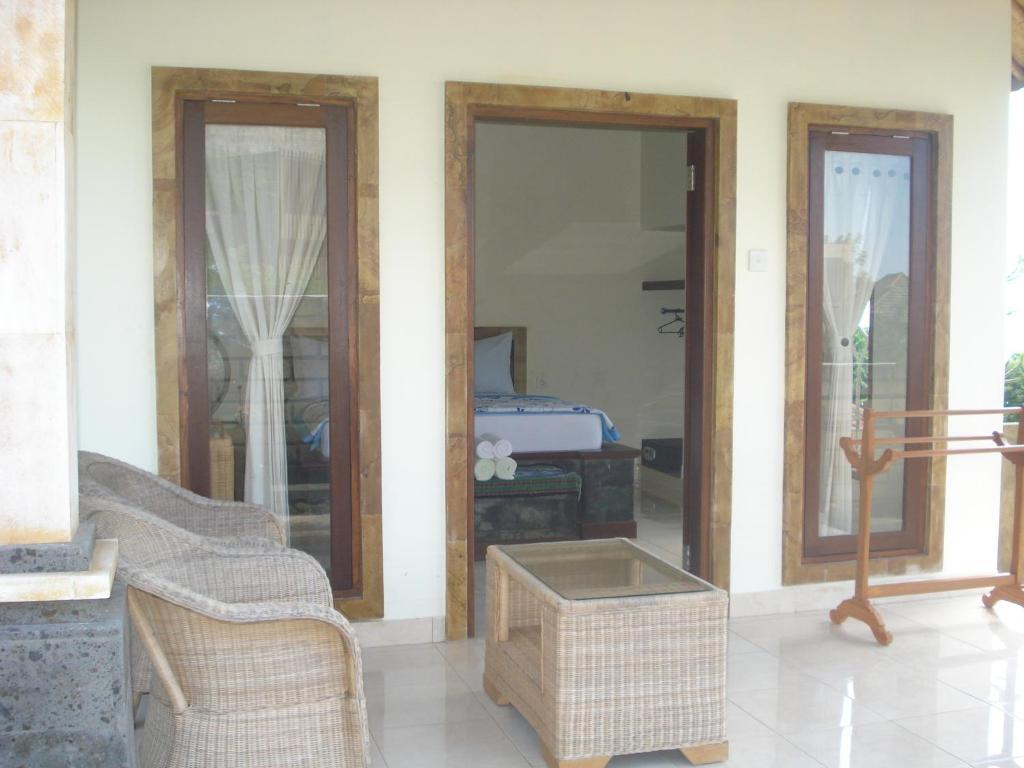 Barong Cafe And Restaurant Holiday park Amed (Bali)