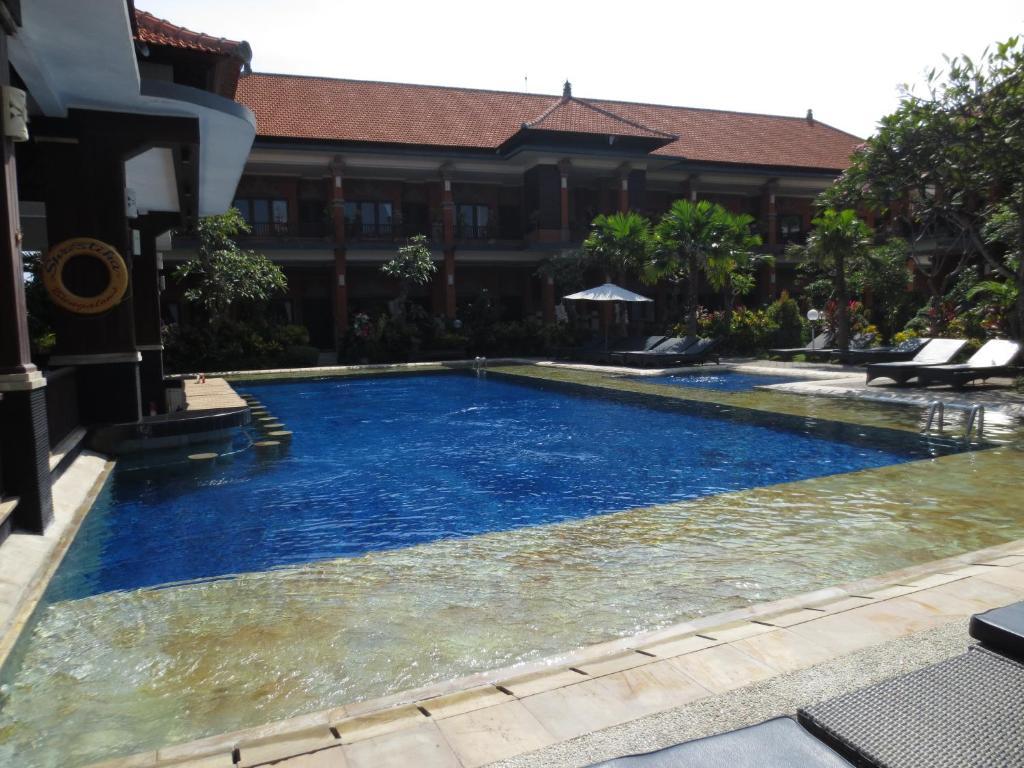 Hotel Swastika
