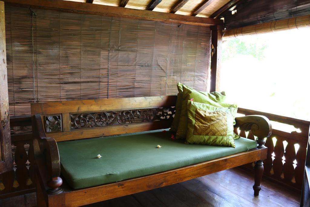 Villa Lovina Beachhouse Villas *