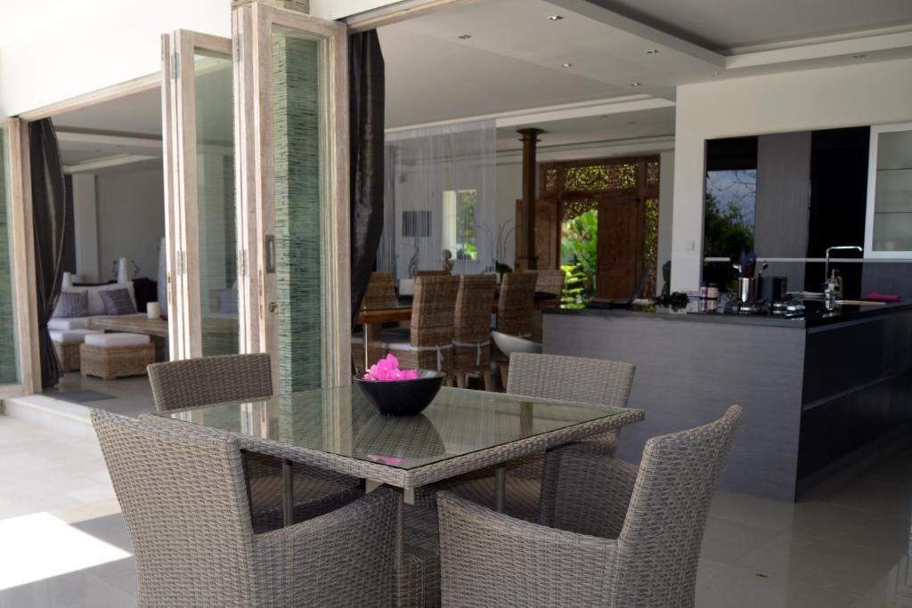 Villa Beachfront Black Pearl *