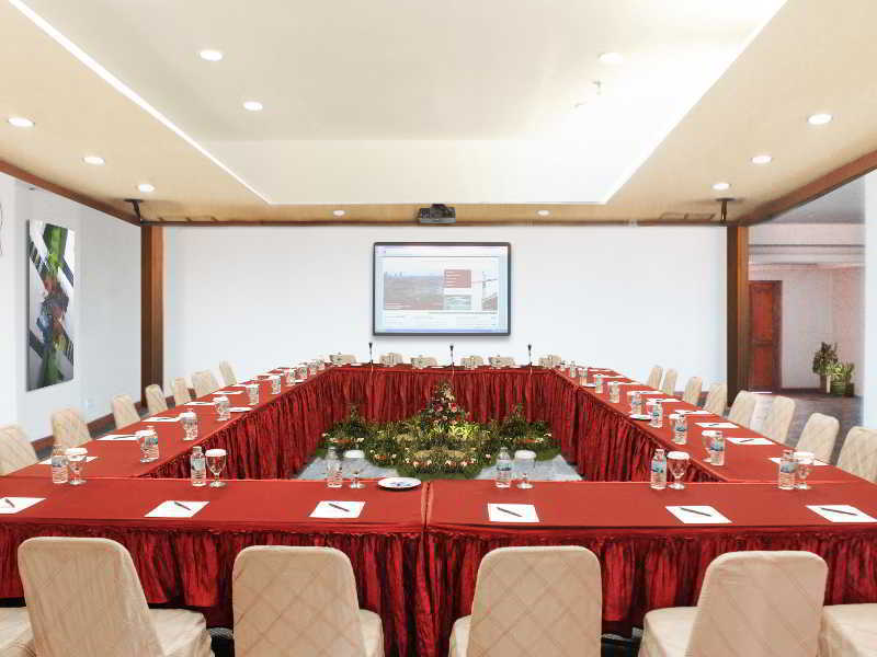Hotel The Alea 3*