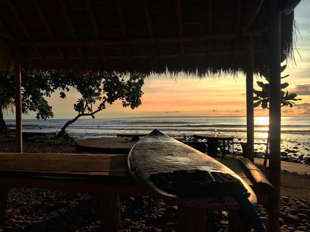 Medewi Secret Surfcamp Pulukan