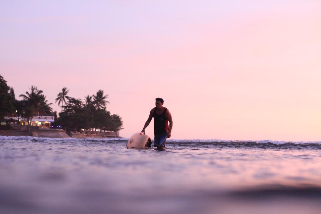 Medewi Secret Surfcamp Guest house 2*