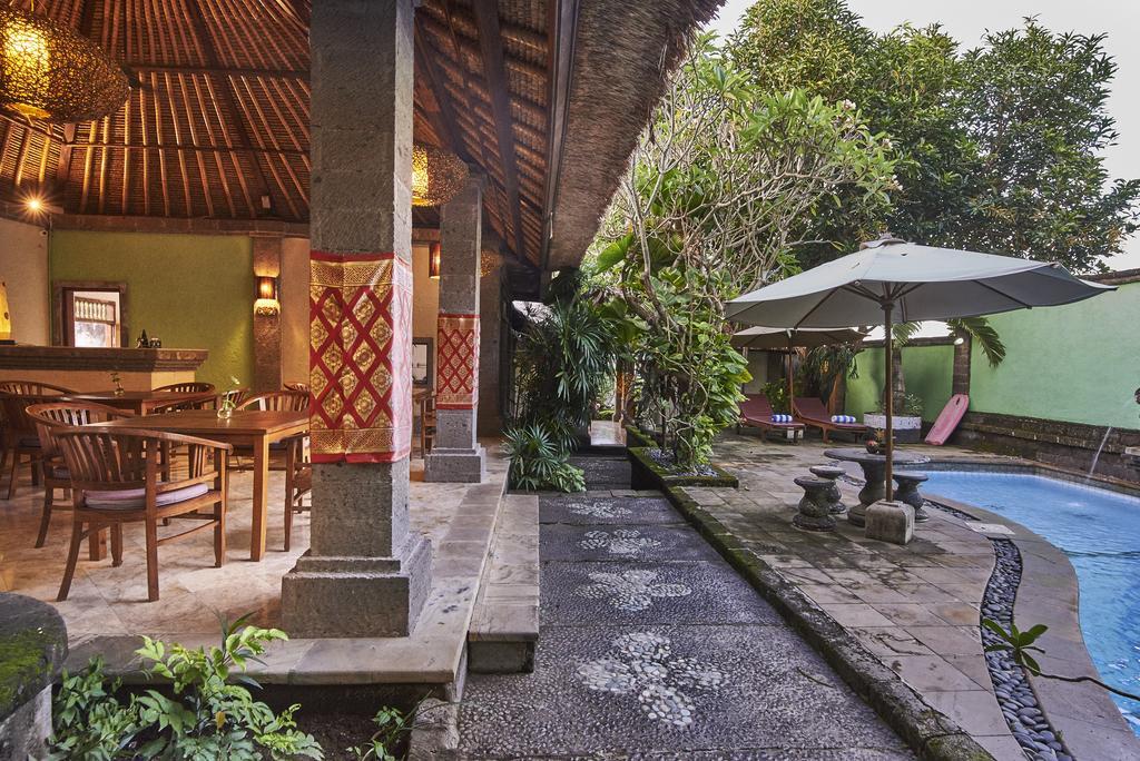 Ellies Guest house 2*