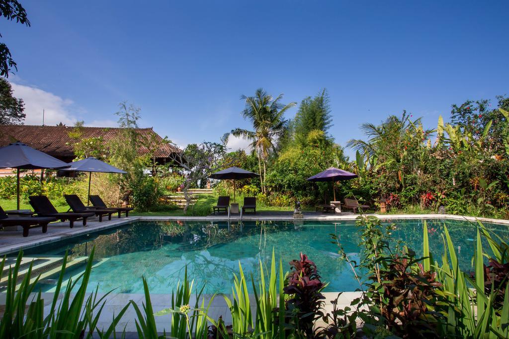 Subak Tabola Guest house
