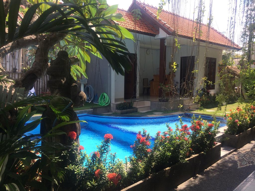 Guest house Bali Full Moon 4*