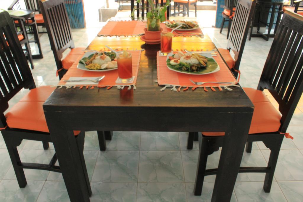 Hotel Kubu Anyar 3*