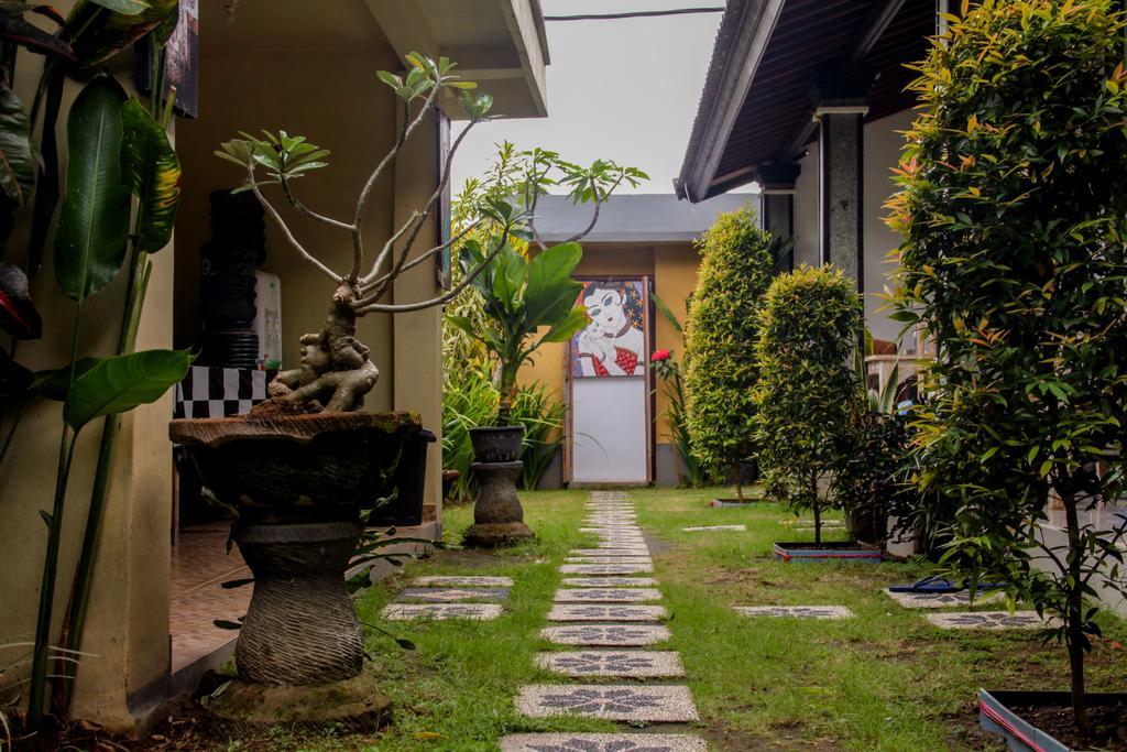 Guest house Nyoman