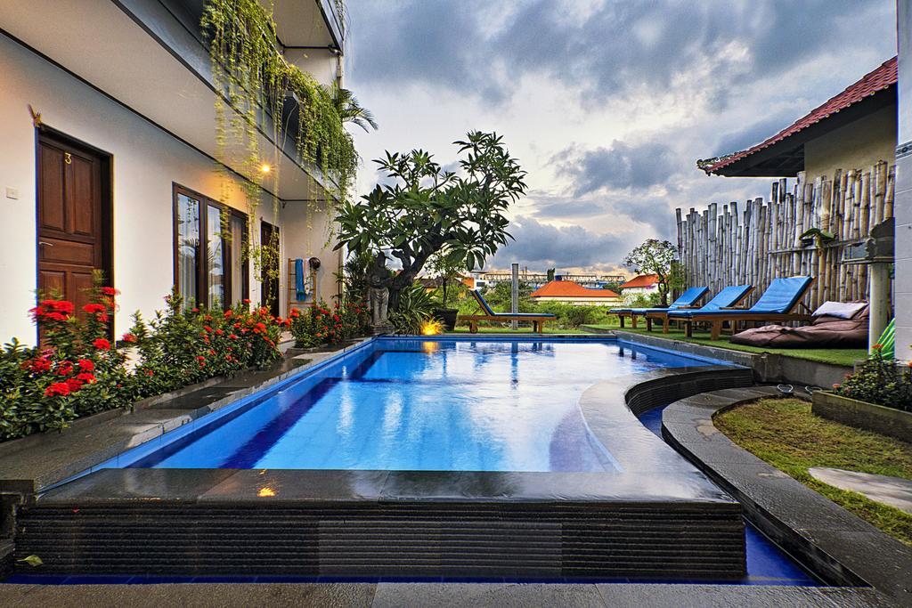 Bali Full Moon Guest house 4*