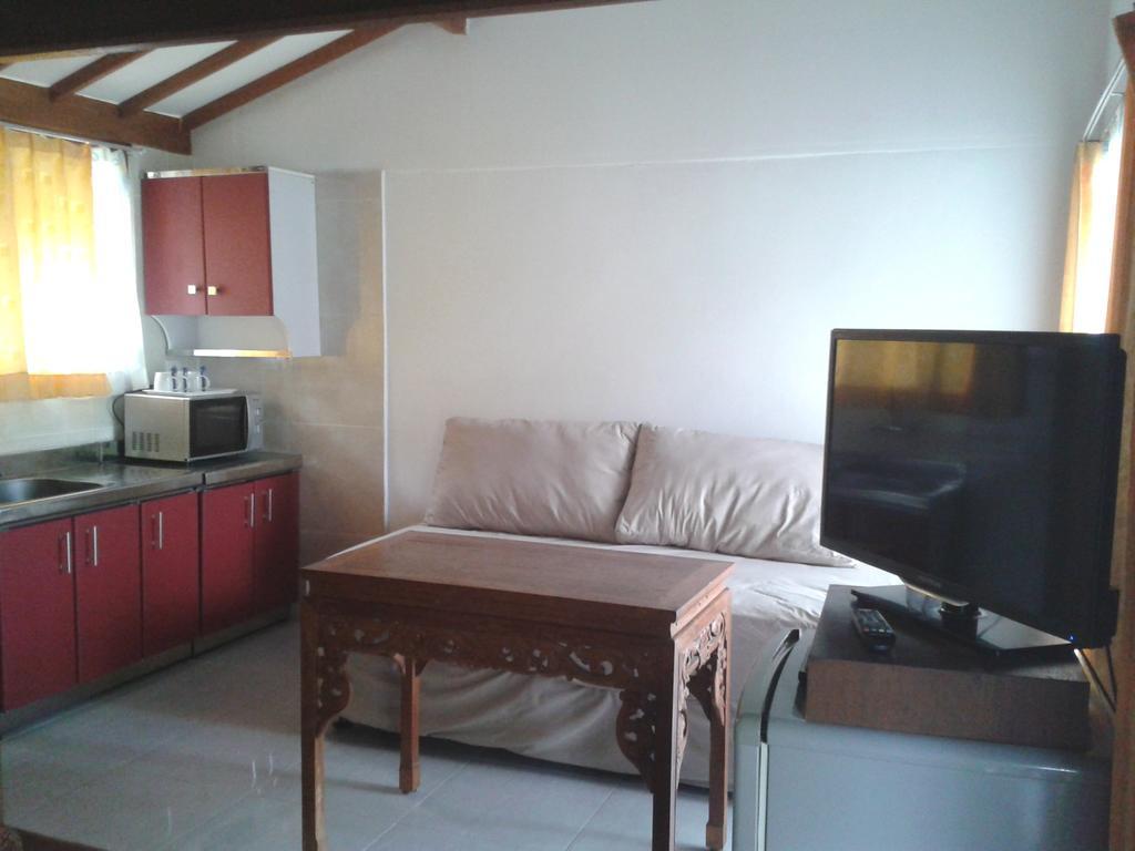 Gazebo Beach 3*