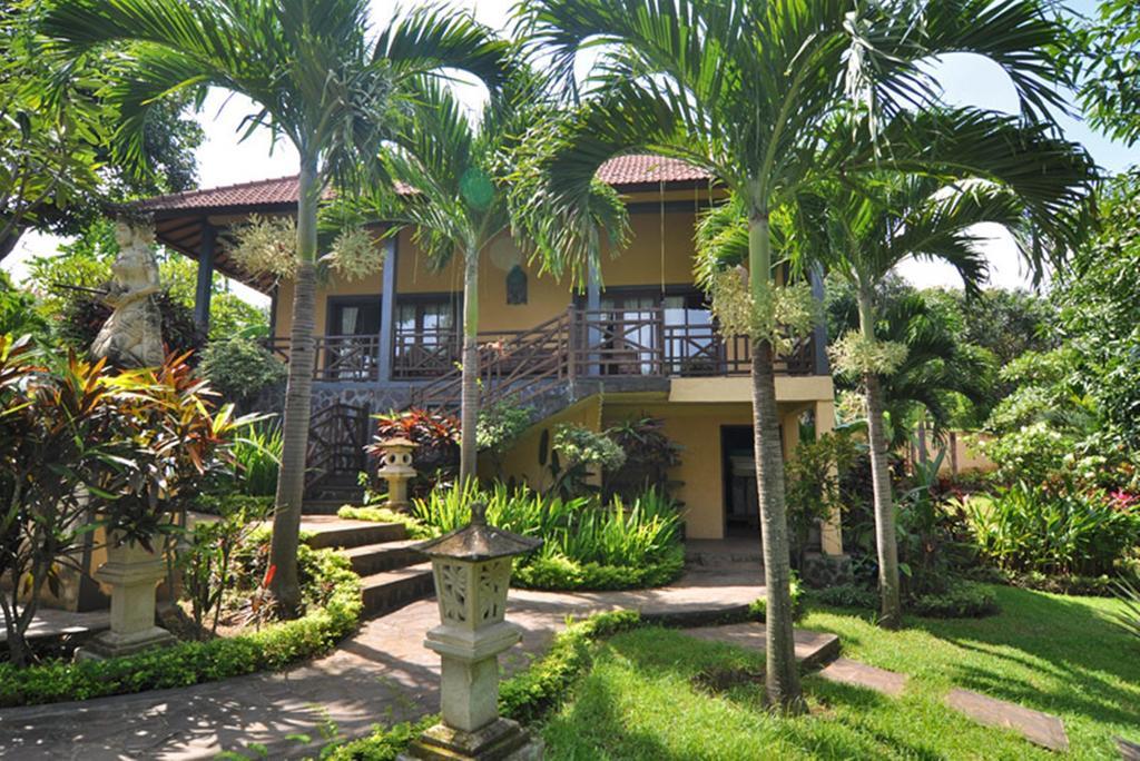 Resort Puri Mangga Sea View And Lovina (Bali)