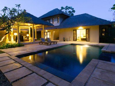 Kayumanis Private And *