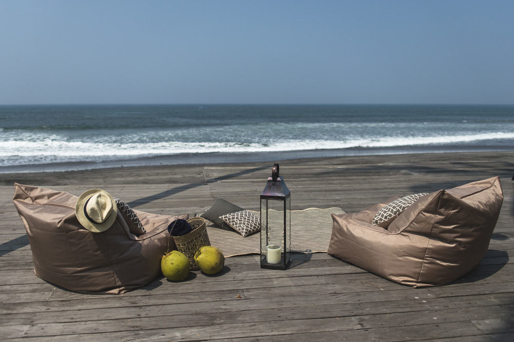 Absolute Beachfront Romantic Laut * Krambitan