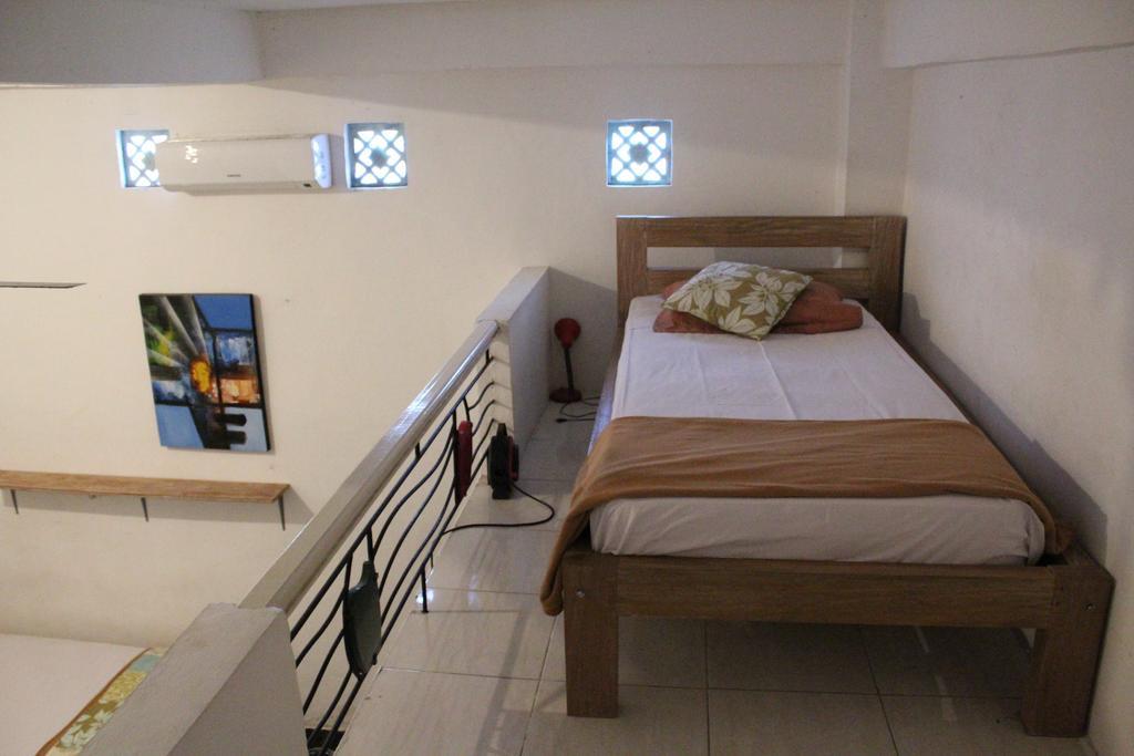Berawa Beach Surfstay Guest house