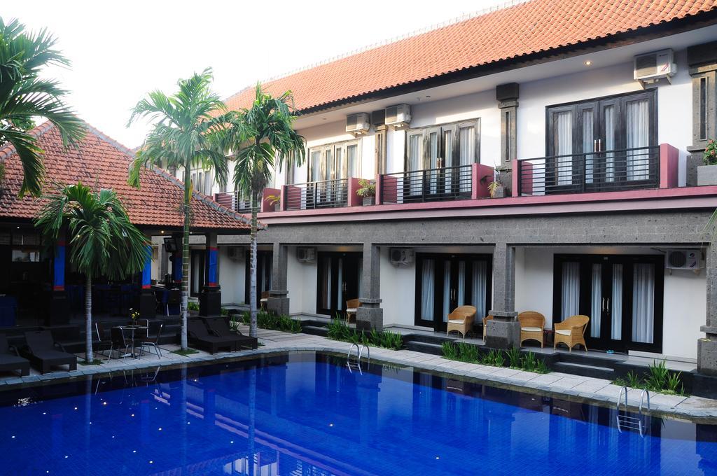 Taman Tirta Ayu Pool And Mansion Hotel Tuban (Bali)