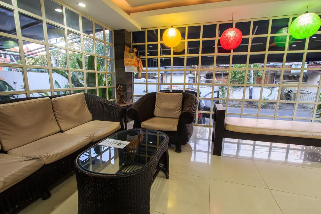 Hotel Airport Kuta And Residences