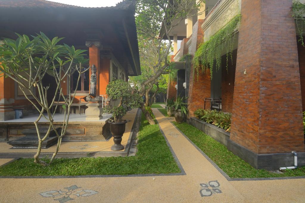 Tirta Ening Agung Sanur (Bali)