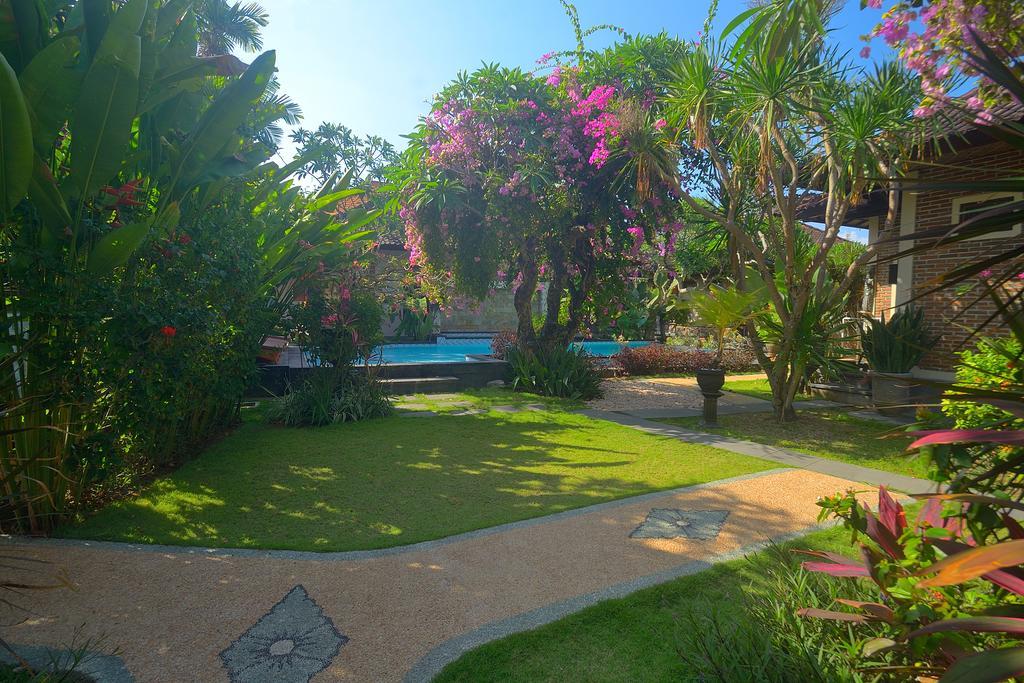 Tirta Ening Agung Guest house Sanur (Bali)