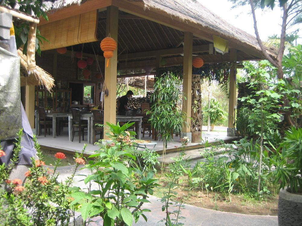 Harmony And Holiday park Amed (Bali)