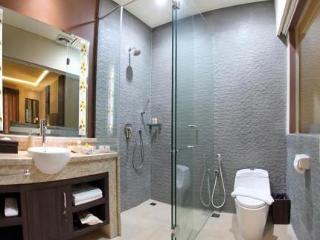 D'penjor Hotel 4*