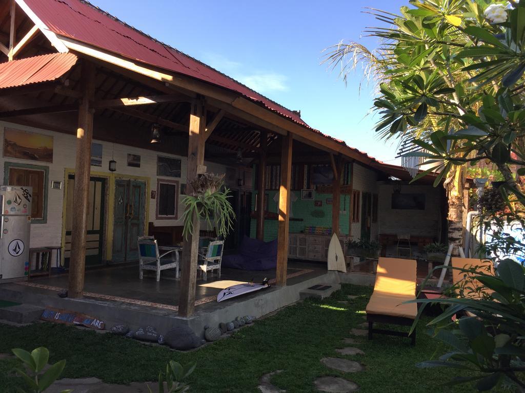 Medewi Secret Surfcamp 2* Pulukan