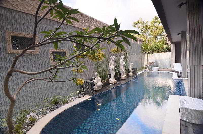 Reddoorz @ Bypass Ngurah Rai Airport Hotel 3*