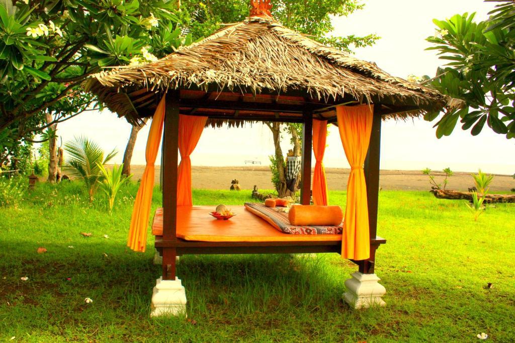 Bali Oase 2* Pemuteran (Bali)