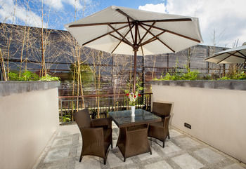 Argya Santi Hotel 3*