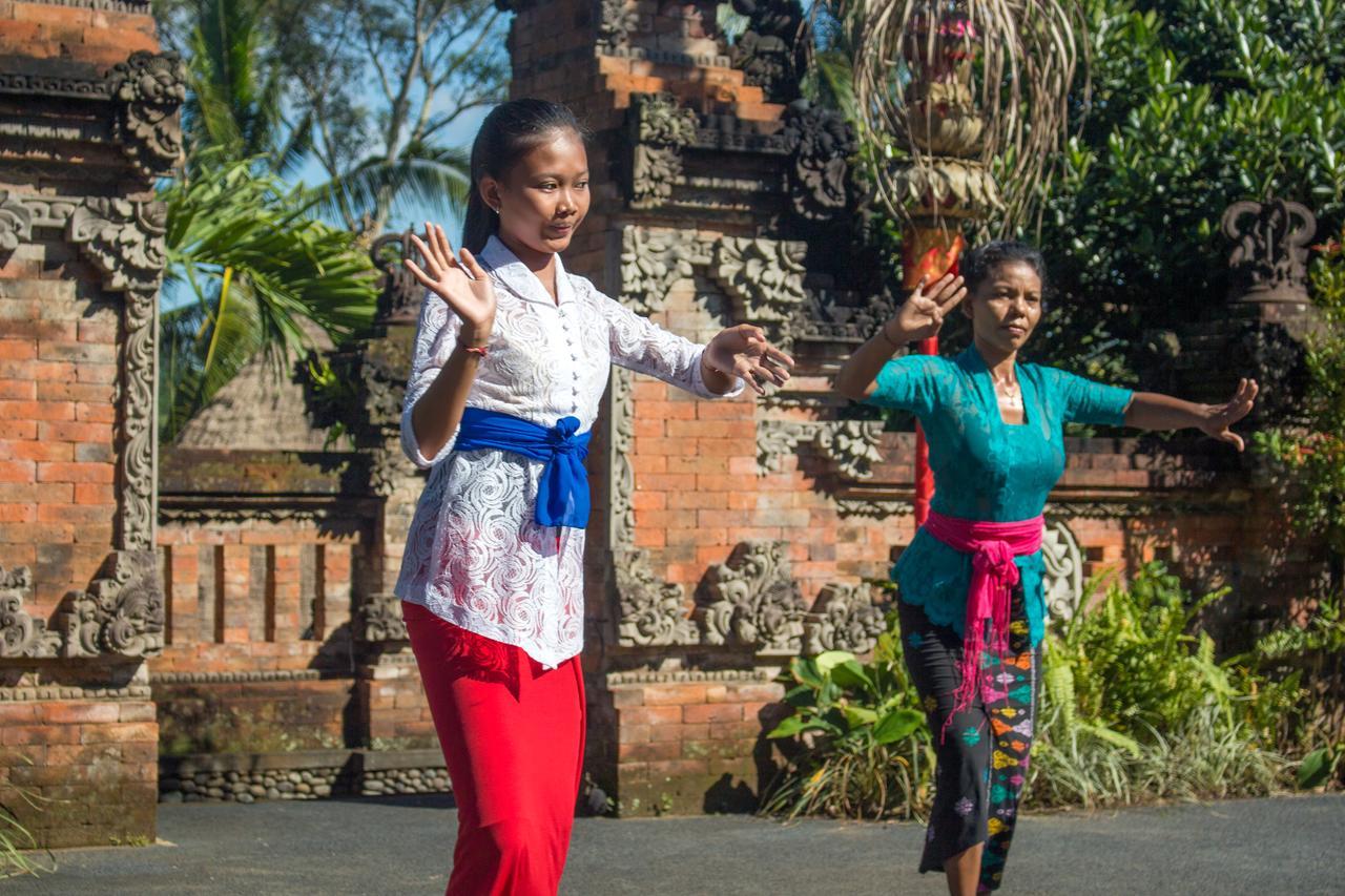 Resor Puri Taman Sari Tabanan (Bali)