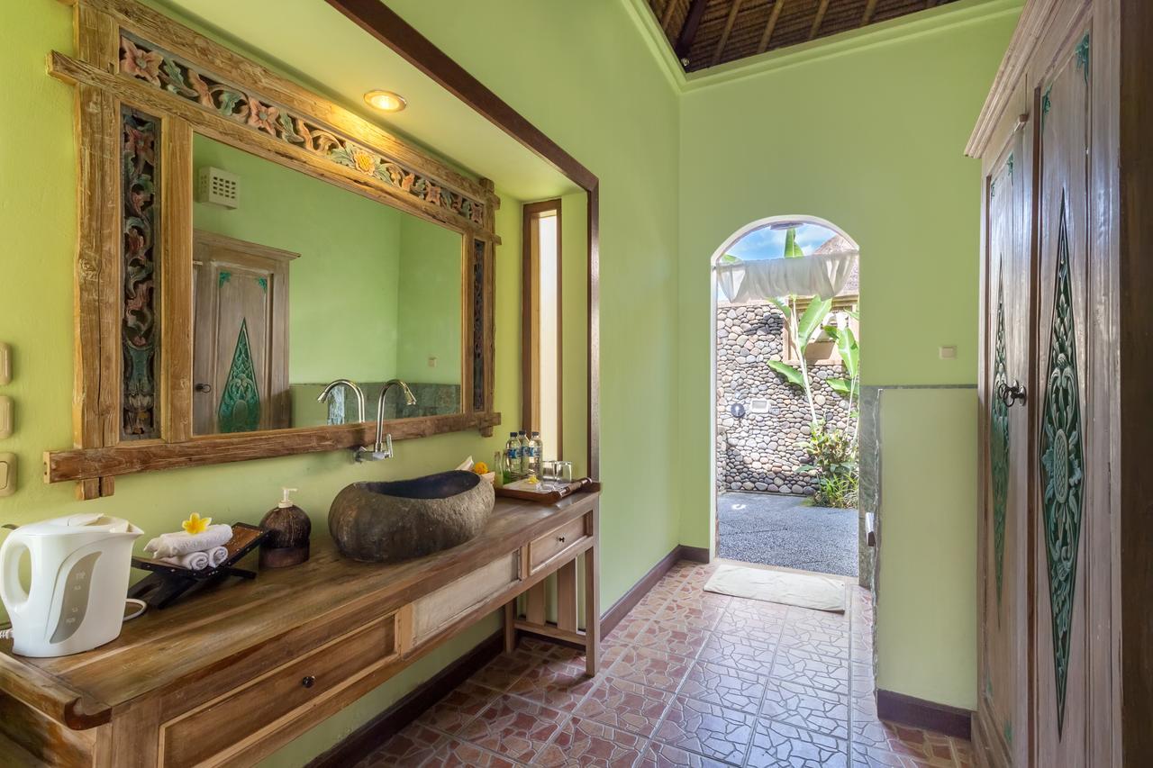 Puri Taman Sari Resor 3*