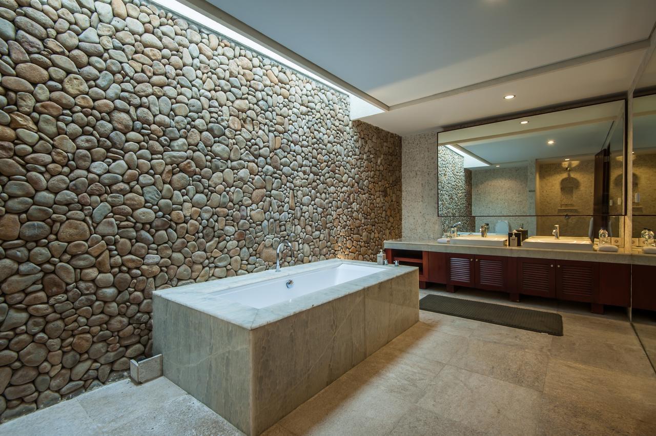 Tides Echo Villa Canggu (Bali)
