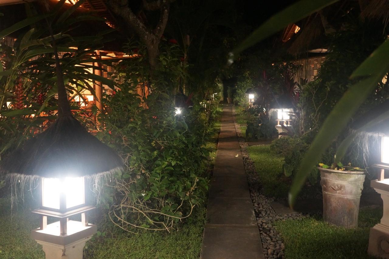 Puri Pandan Restaurant And 2* Candi Dasa (Bali)