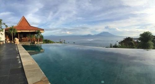 Cliff Holiday park 3*