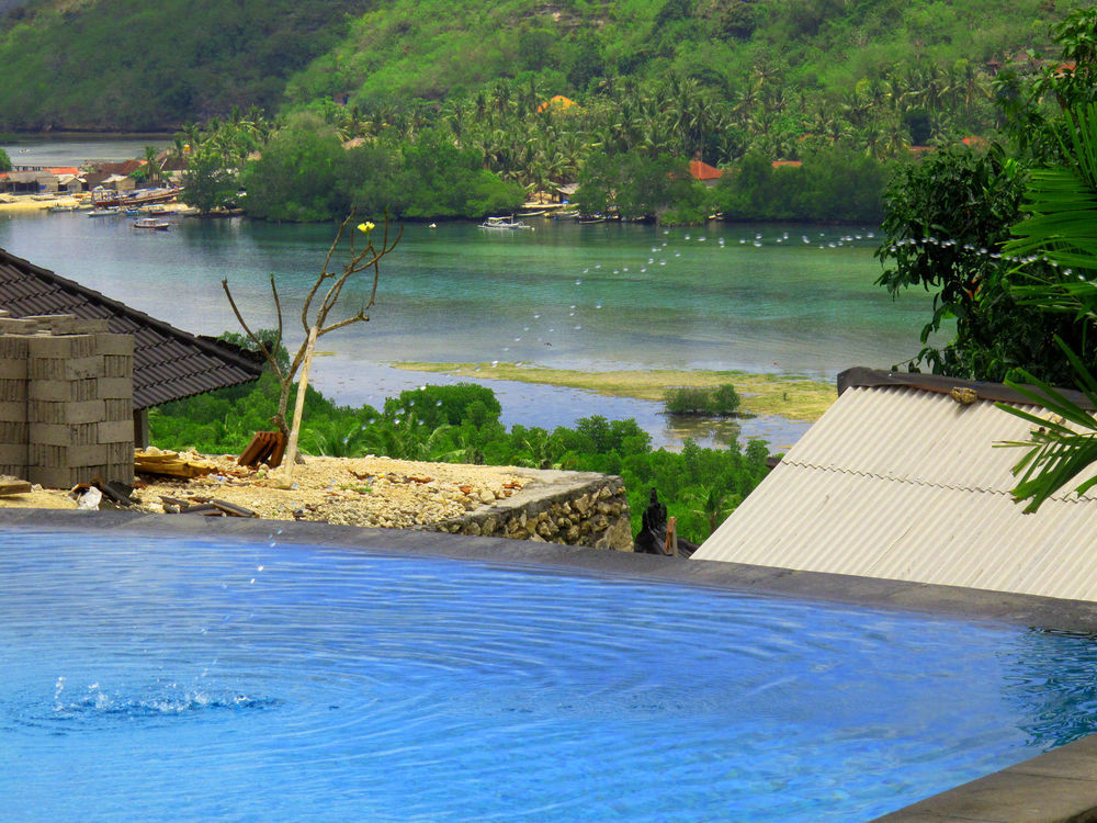 Dmas Huts Lembongan 3*