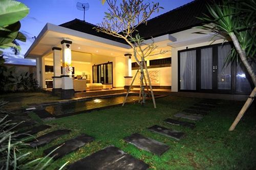 The Lavana Tanjung Lima Villa Legian (Bali)