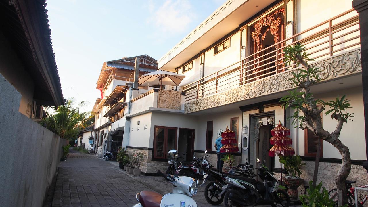Lebak Nelayan Guest house 4*