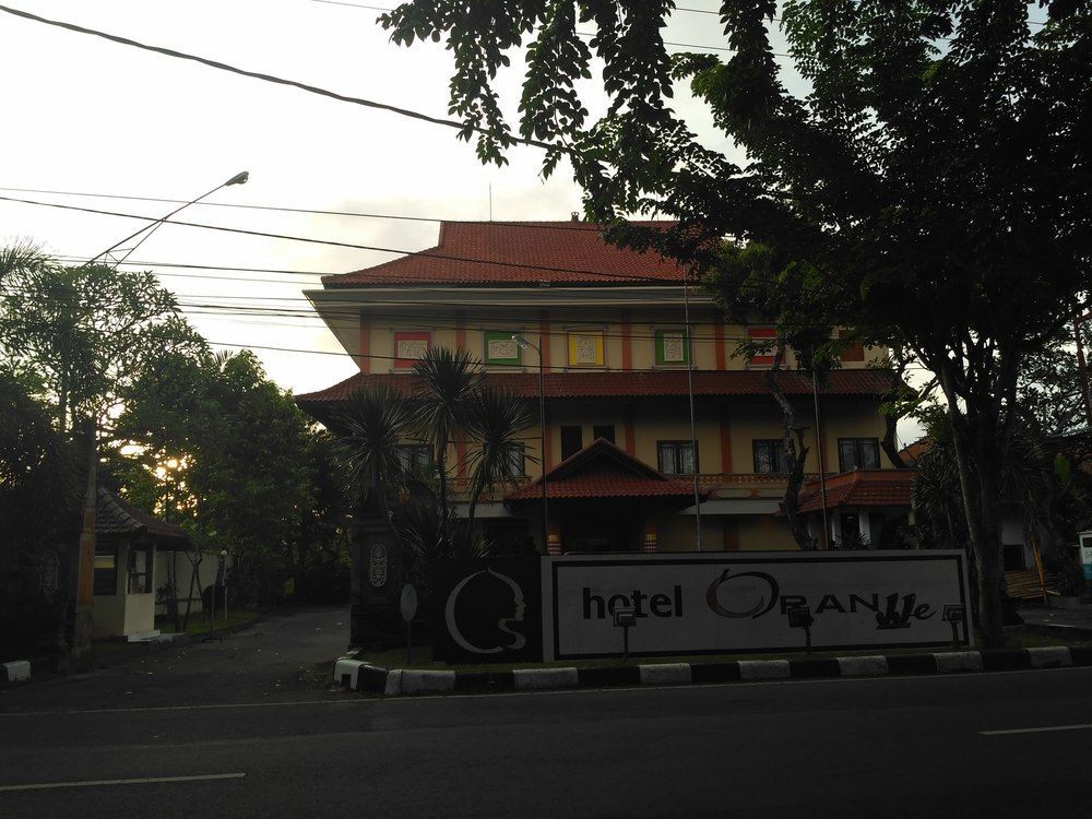 Oranjje Hotel
