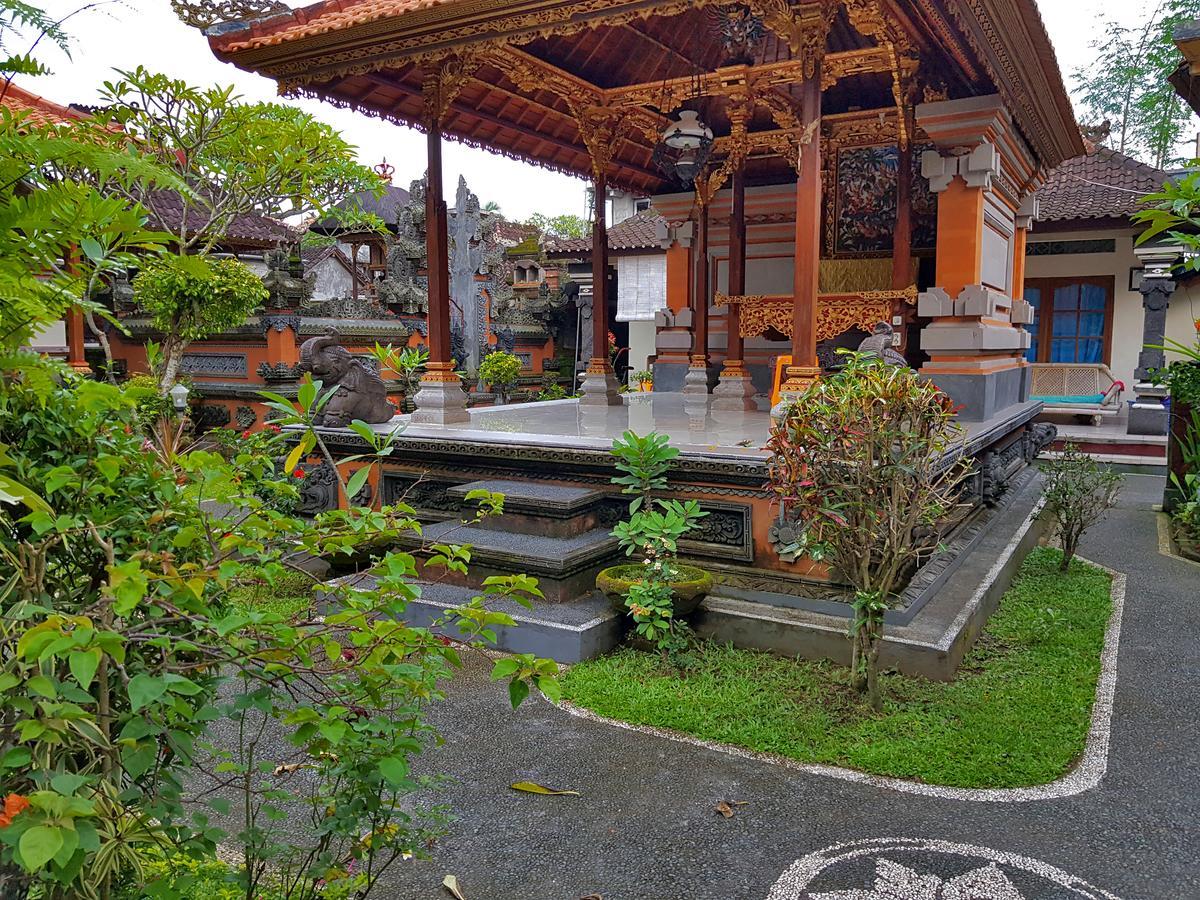 Swan * Ubud (Bali)
