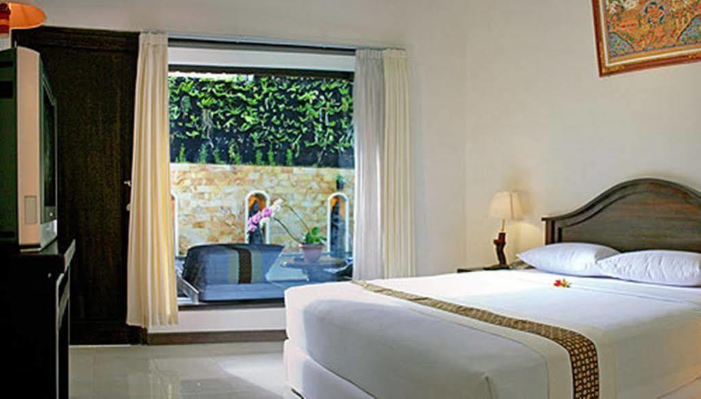 Taman Ayu 4*