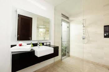 Kejora Hotel 4*