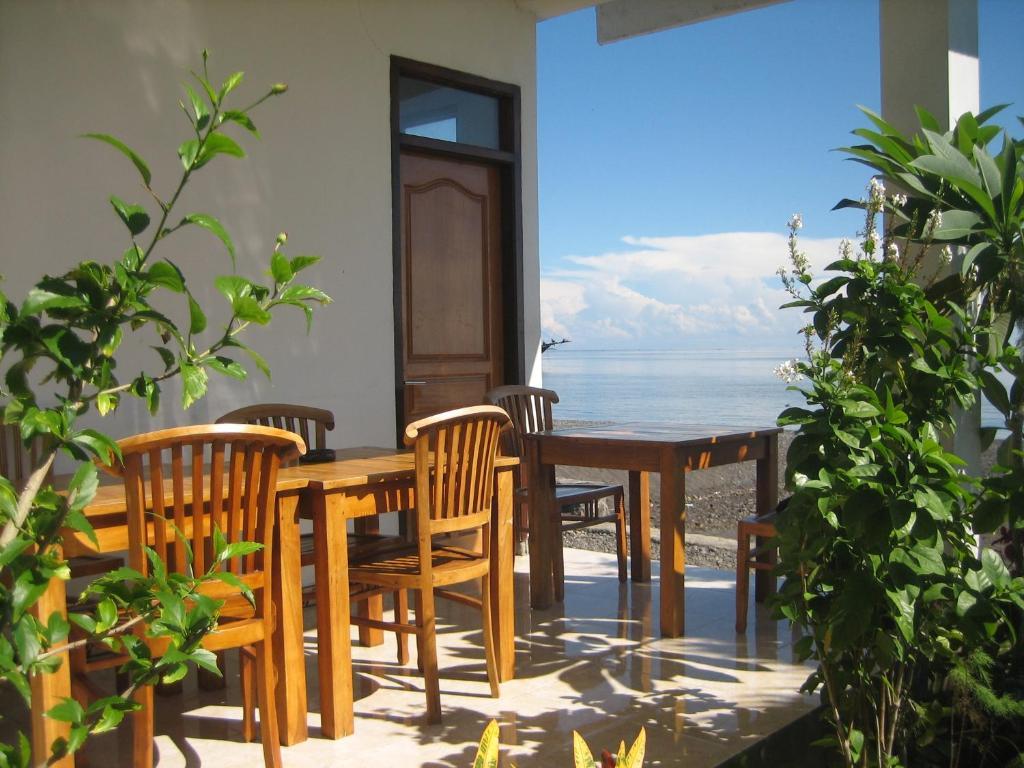 Lucky Paradise On The 2* Amed (Bali)