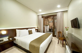Argya Santi Hotel 3*