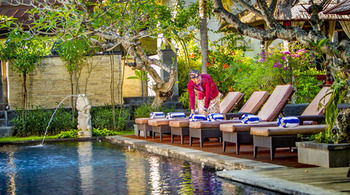 Argya Santi Hotel