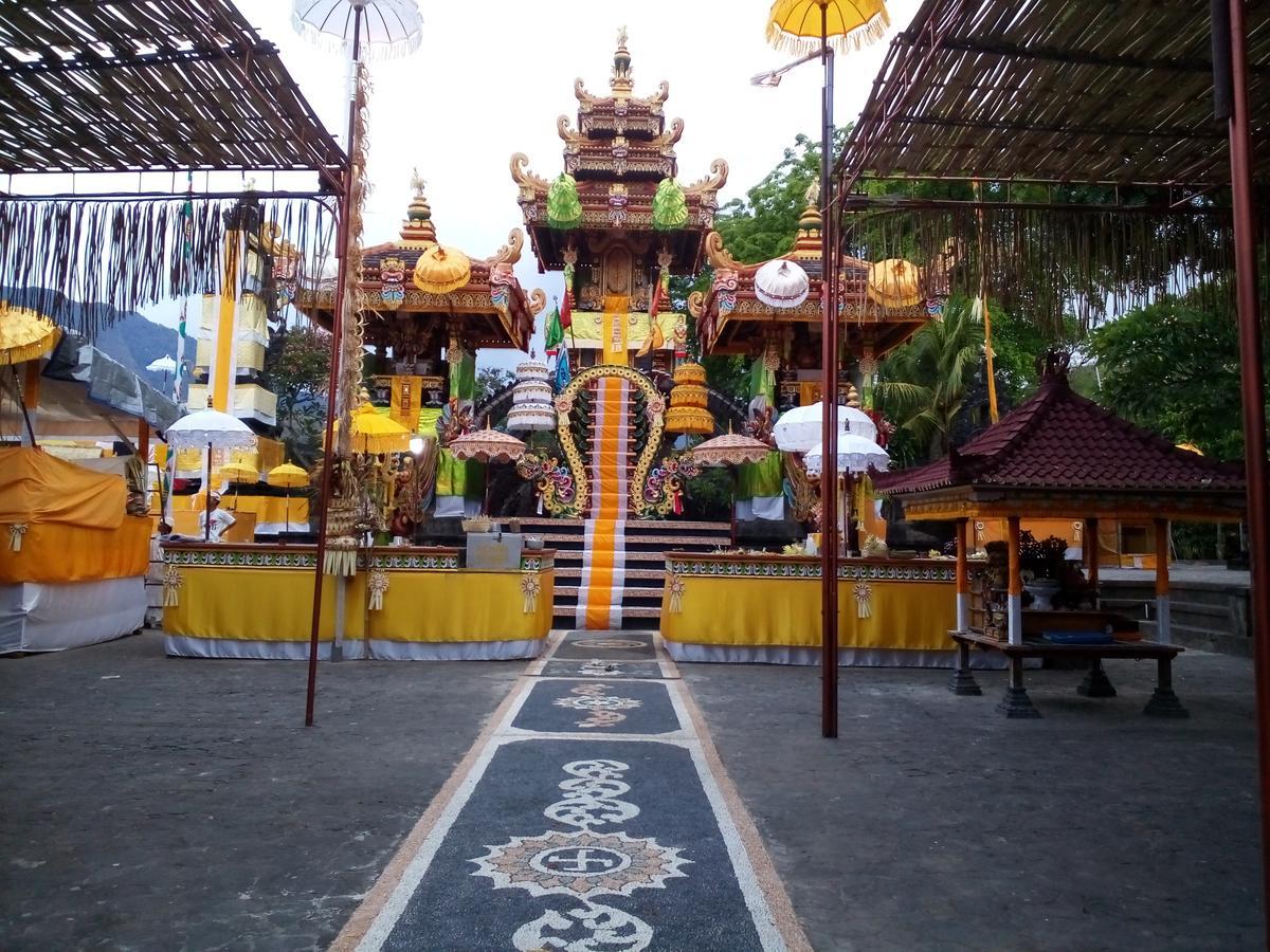 Krisna Pemuteran (Bali)