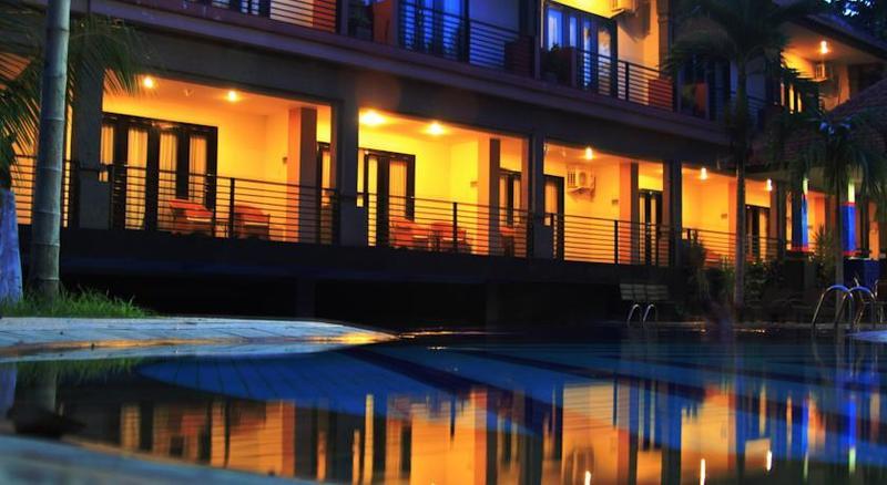 Hotel Taman Tirta Ayu Pool And Mansion 3*
