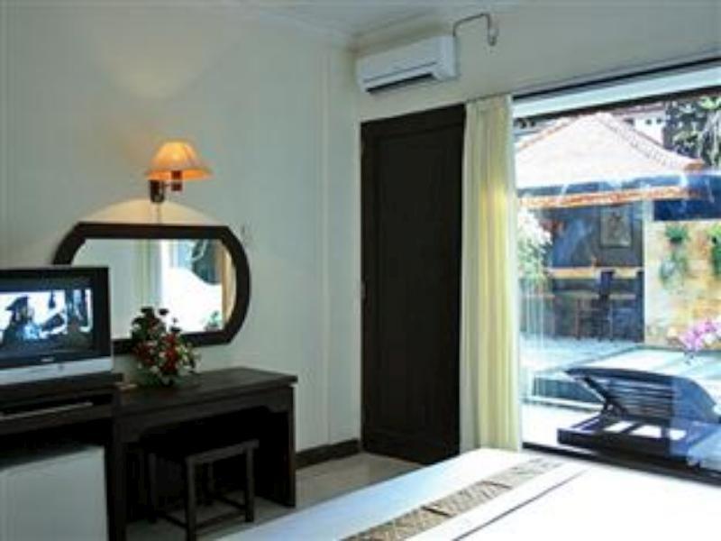Hotel Taman Ayu 4*
