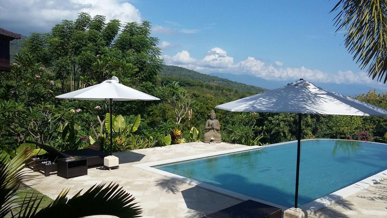 Villa Paradise *