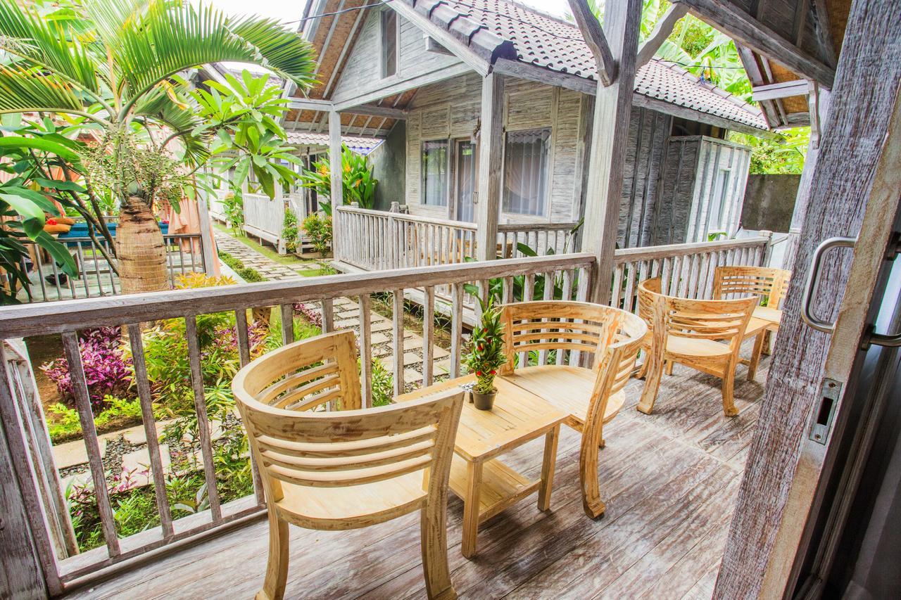 Holiday park The Syron Huts 3*